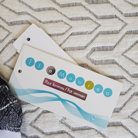 FREE ADD ON lle Moorea Printed Bathing Suit Top Size Medium - Picture 2 of 8